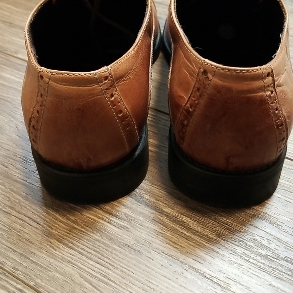 J75 by Jump leather Laceup Oxfords - Picture 2 of 5